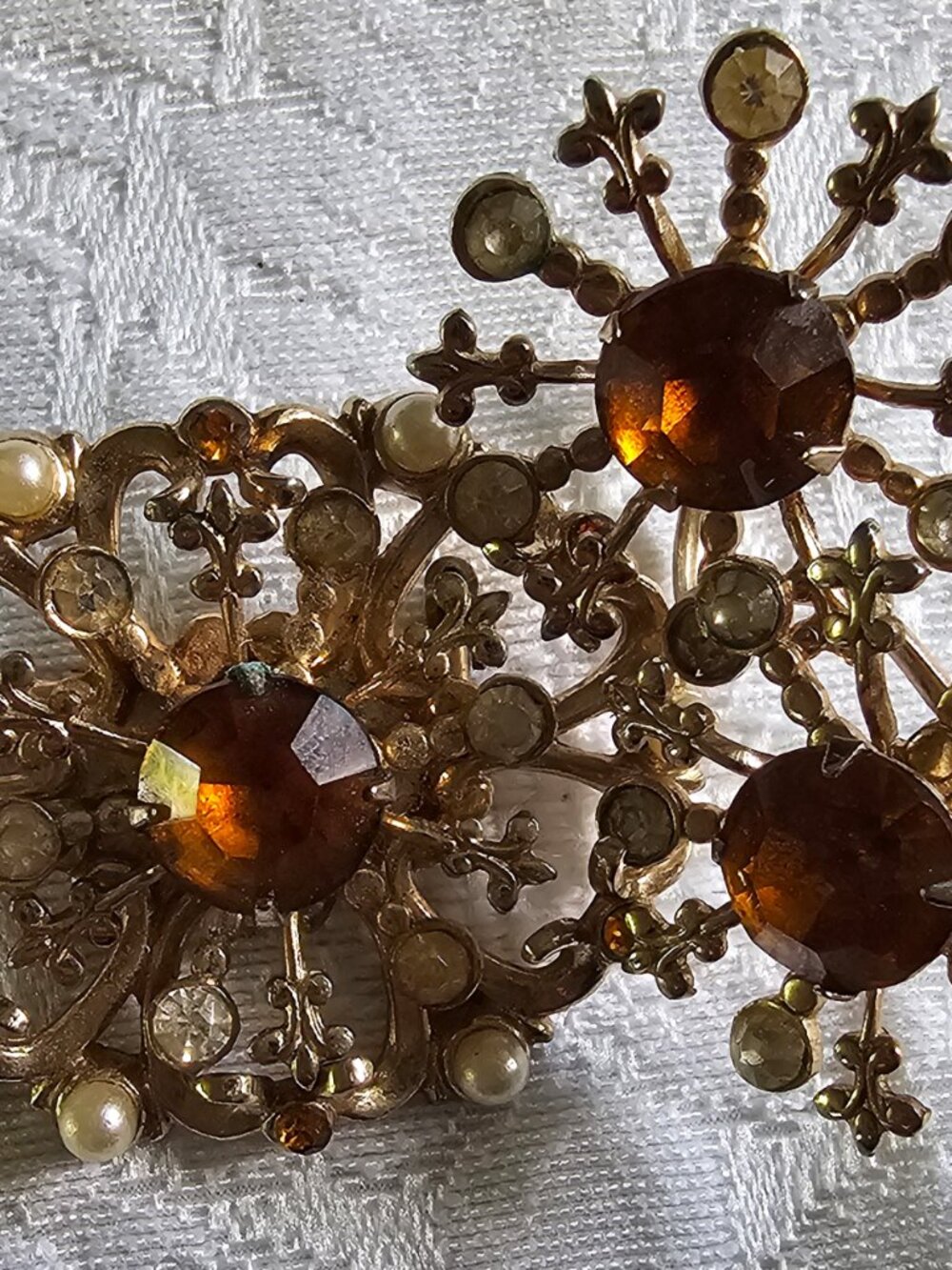 Vintage Coro rhinestone brooch and earrings set